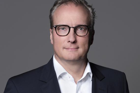 Alexander Troschel - Yzyyz Experte